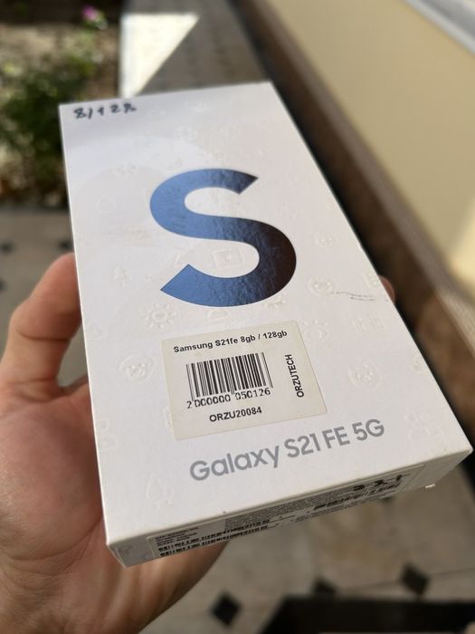 Продаю Samsung S21 FE 8/128 GB