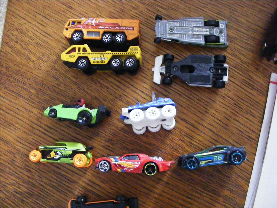 Метални колички Matchbox, hot wheels