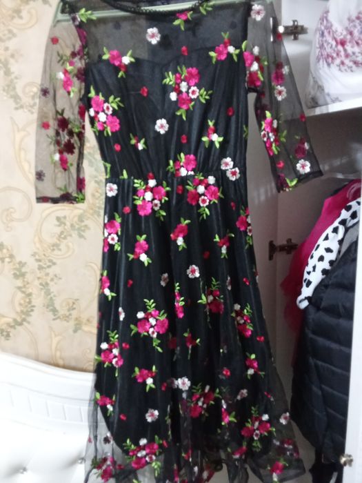 Көйлектер сатылады