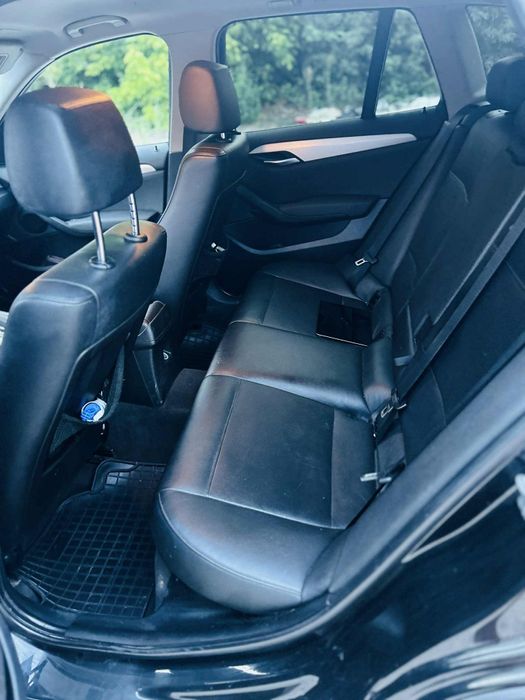 Vând BMW x1 an 2011 acte valabile fiscal tot ce trebuie