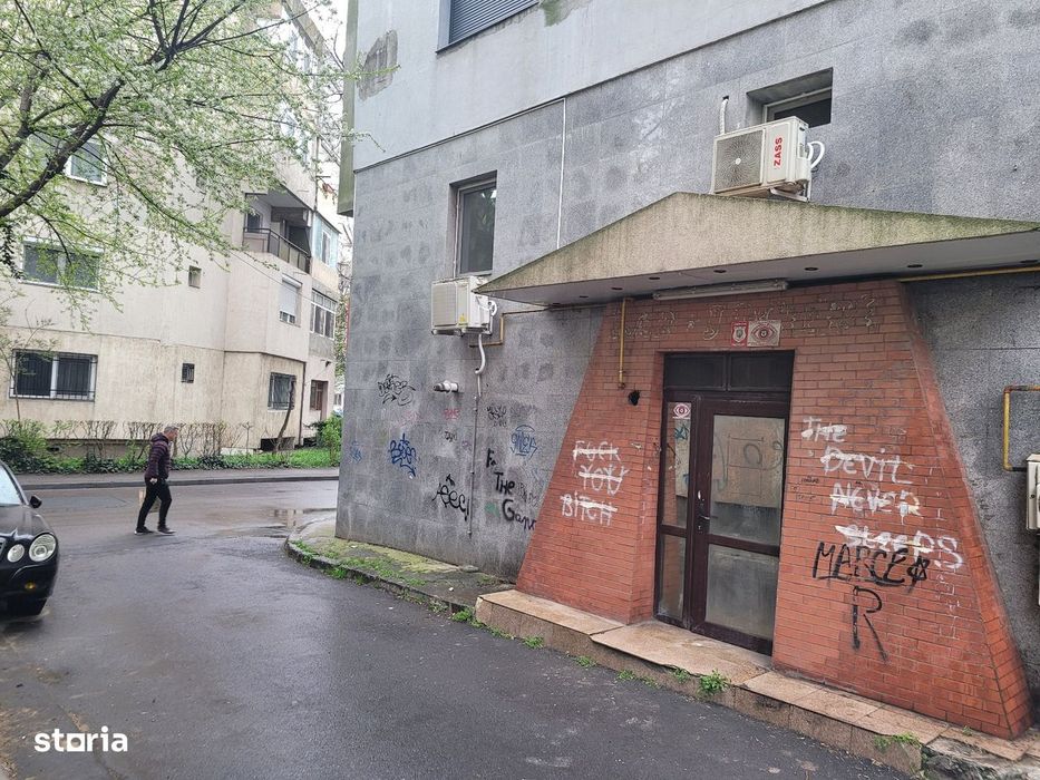 Casa de Cultura,demisol,spatiu comercial,112 mp