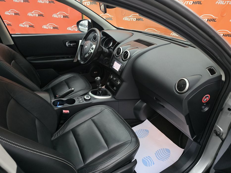 Nissan Qashqai +2 TEKNA 4X4 Benzină Finantare Rate-Credit