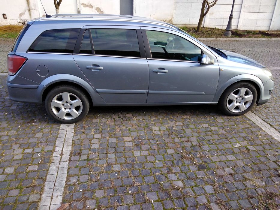 Vând opel astra H
