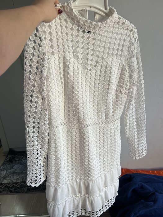 Дамска бяла рокля