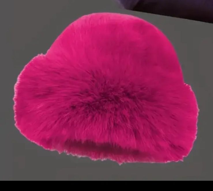 Căciuli damă din blana artificială