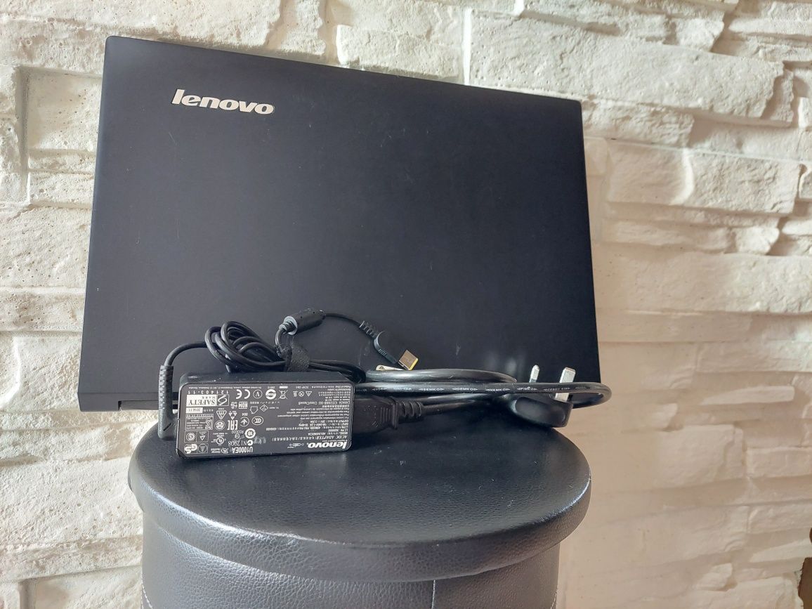 Лаптоп Lenovo B50-30!