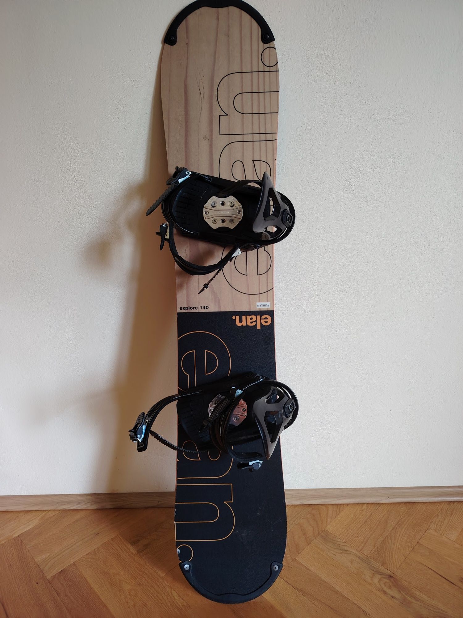 Vând placă snowboard+legături