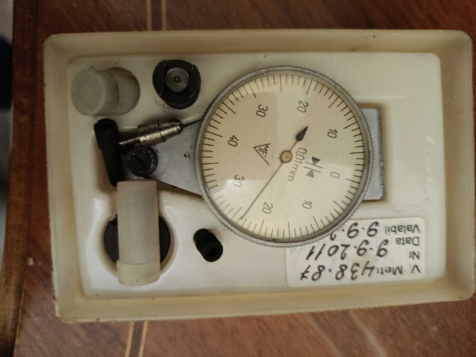 Vând truse alezaj si ceasuri