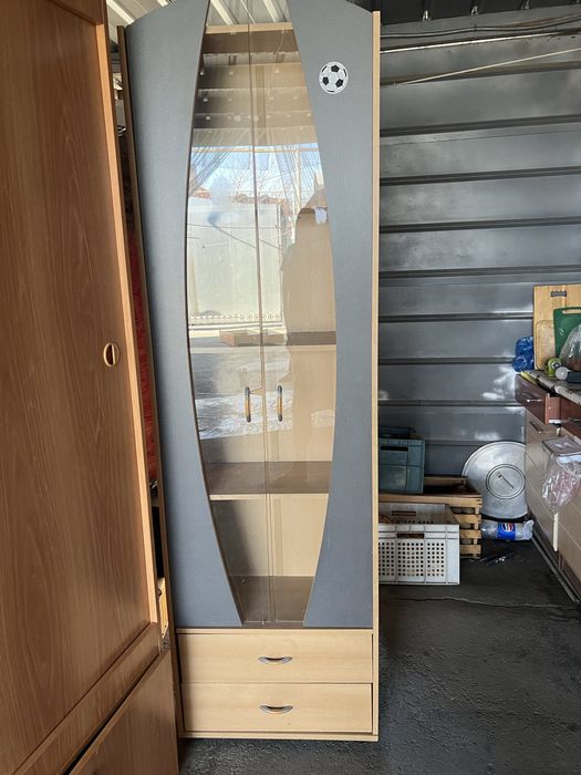 продам спальный горнитур только самовывоз