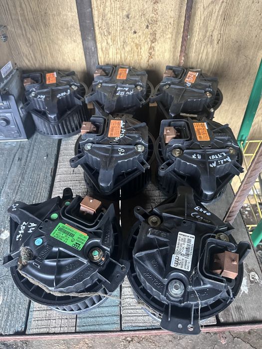 Моторче парно Audi A4 Seat Exeo