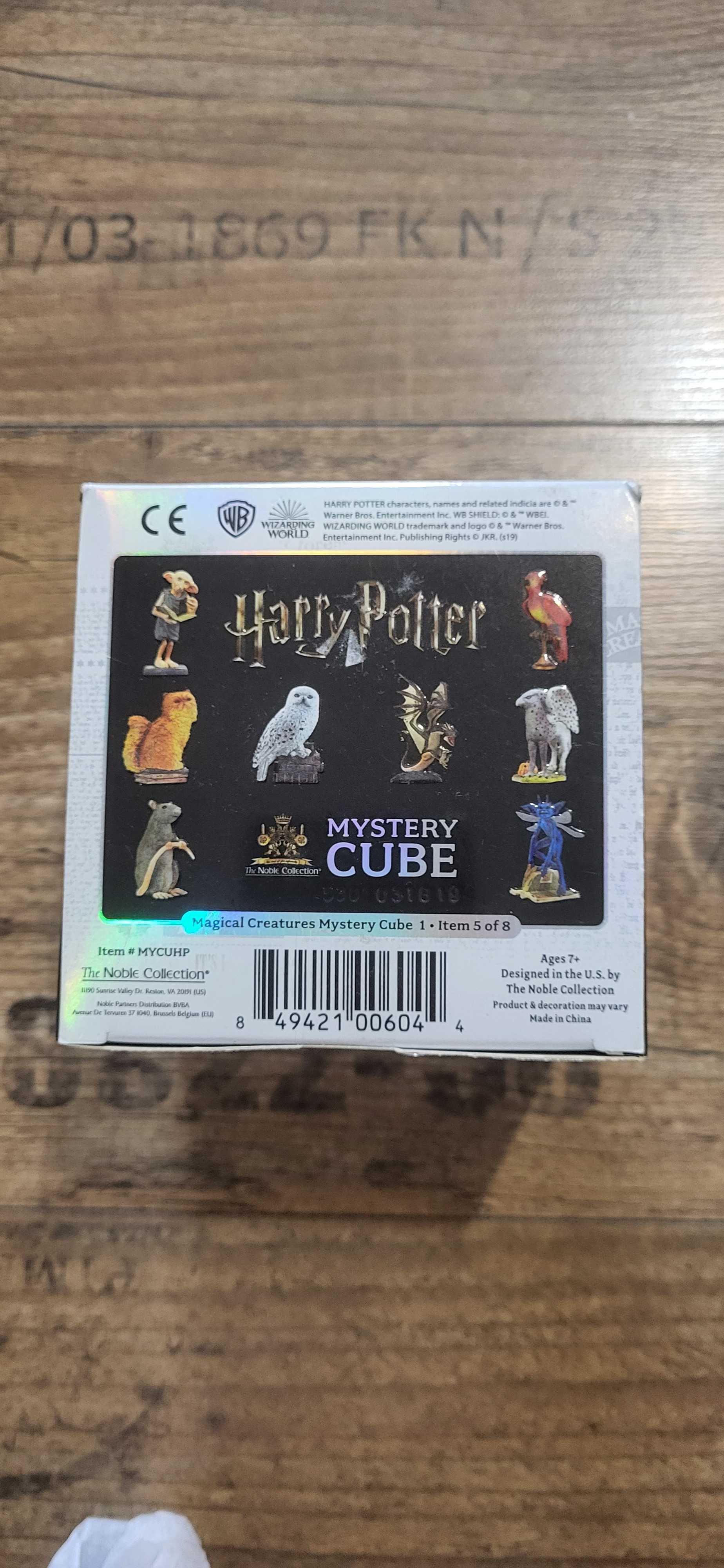 Harry Potter Mistery cube premium creature and display