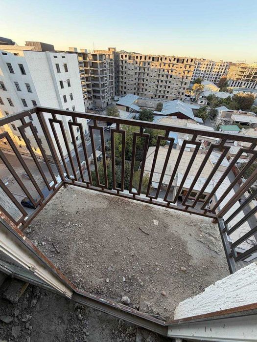 Продаётся 3х комн квартира на 8 этаже Ор-р Зираат банк Крытый рынок