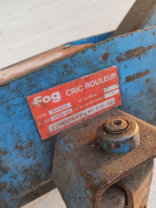 Cric 4 tone crocodil