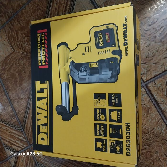 Extractor praf, rotopercutor