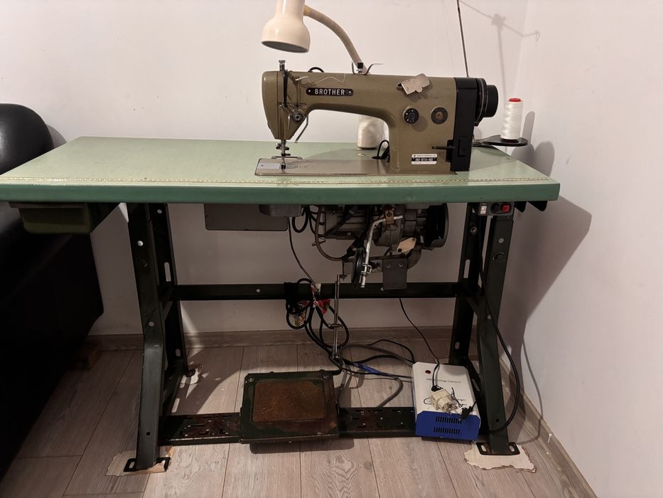 Masina de cusut industriala Brother