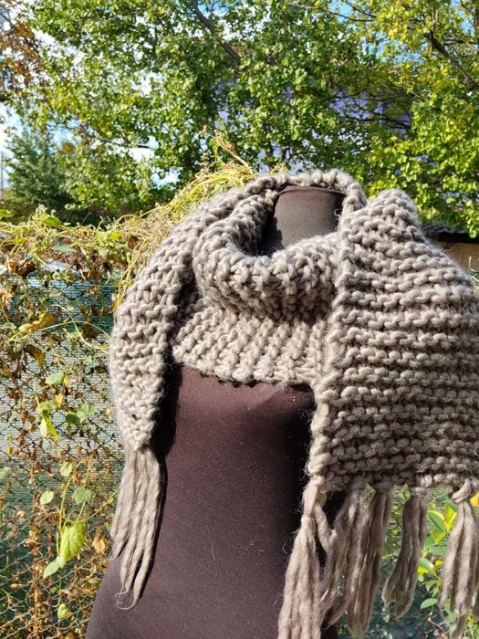 Ръчно изплетени шалове