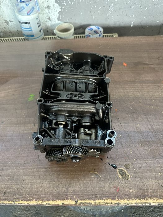 Pompa ulei passat b6 b7 cc tiguan golf skoda 2.0tdi cba cbb cff cfg