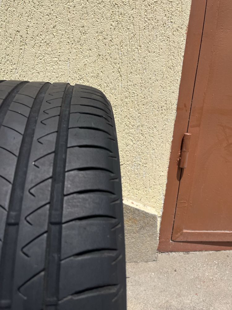 2 бр. летни гуми 225/45/17 Dayton DOT 1217 4 mm