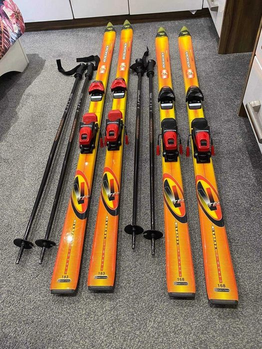 Комплект ски и калъф за съхранение