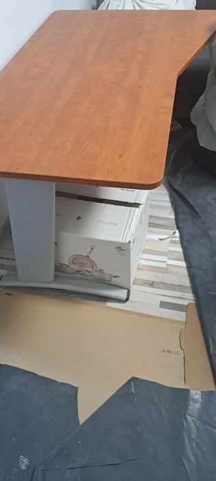 Vand masa tip insula