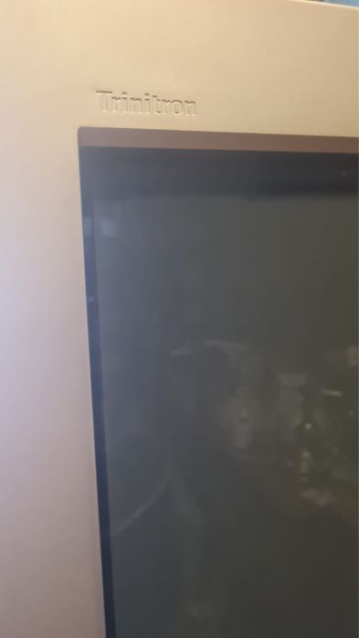 Televizior Sony cu tub plat