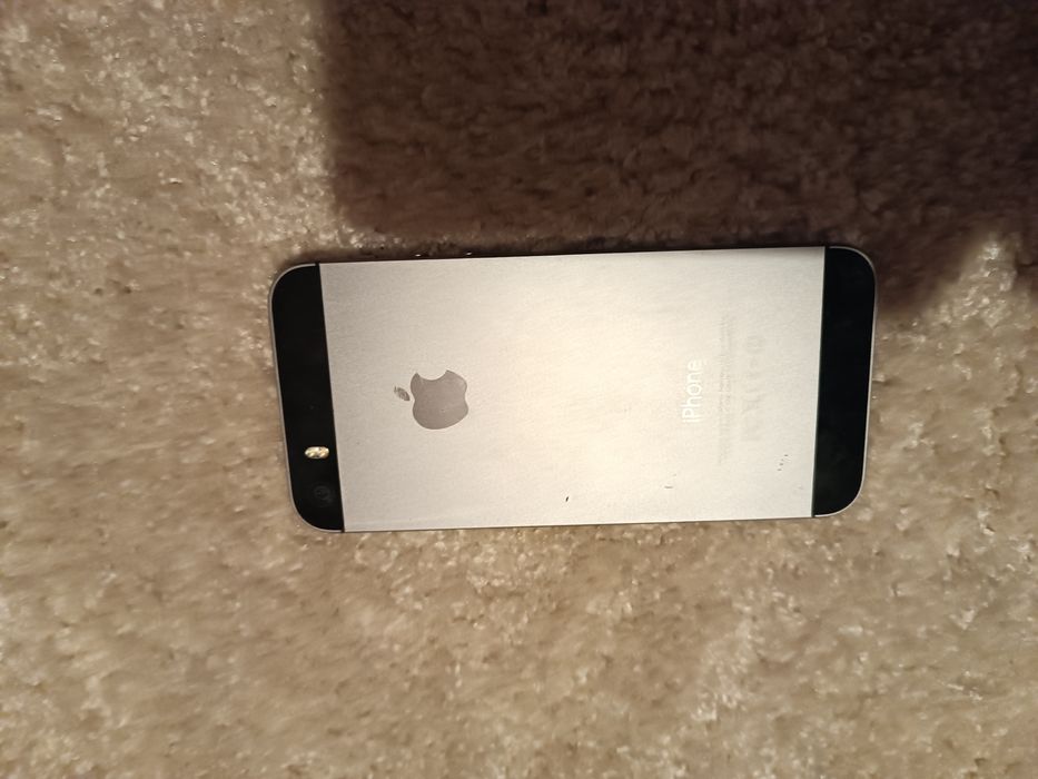 Iphone 5s много запазен