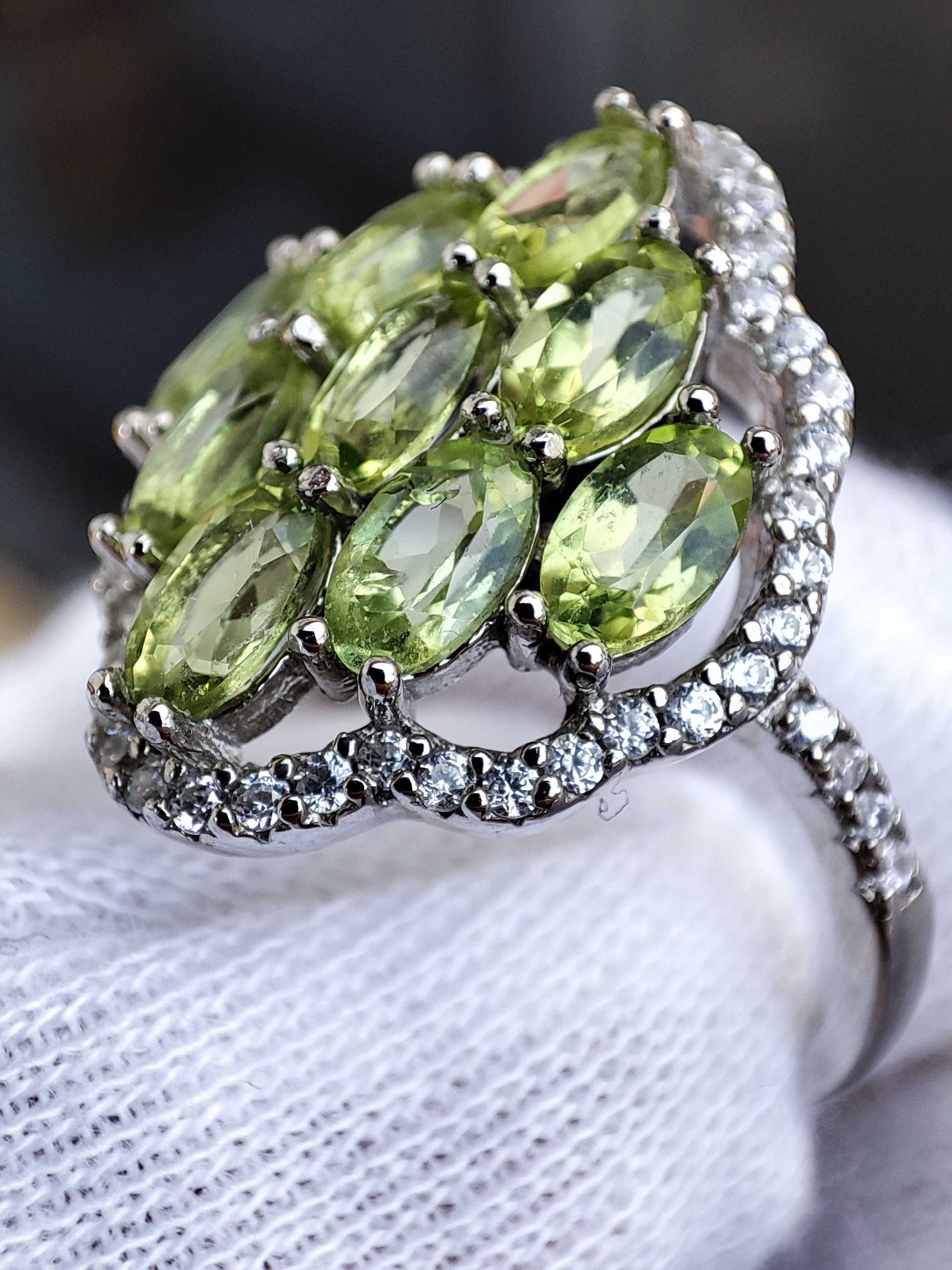 925-Inel Argint Cu Peridot Masura 11