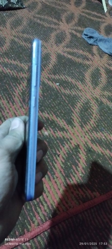 Samsung a52 sotiladi holati juda yaxshi