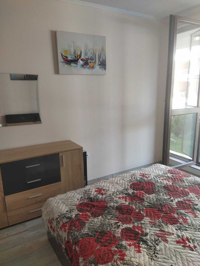 Дава се под наем Двустаен апартамент в Бургас, Сарафово - 64 кв.м за 255 € - Снимка #2