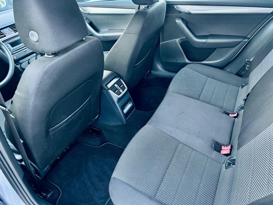 Skoda Oktavia Berlina 2014/1,2 benzina