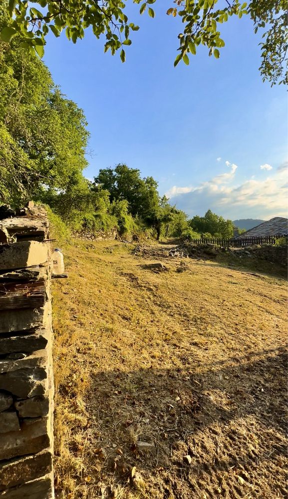 Продавам имот в село Ковачевица Property in the village of Kovachevits