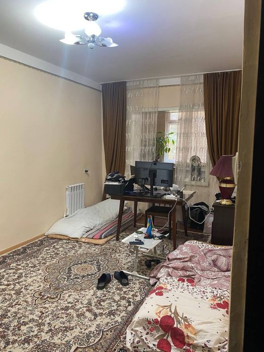 Продаётся 2 ком с мебель техникой 8 мкр