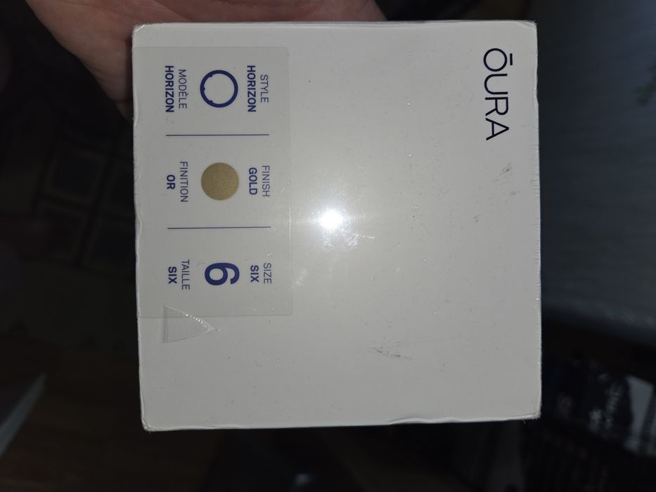 Inel inteligent Oura Horizon Gold