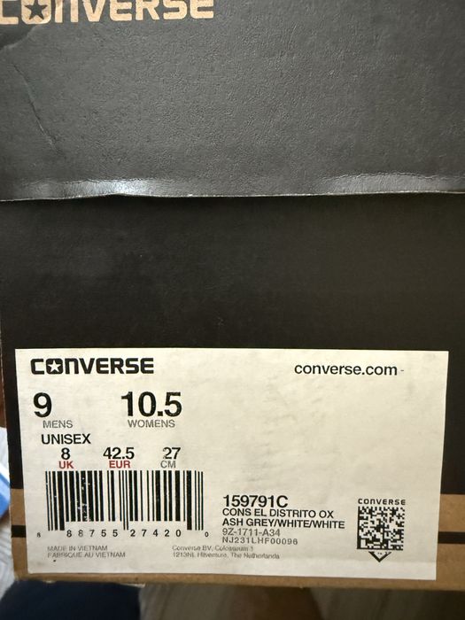 Vand Adidasi converse