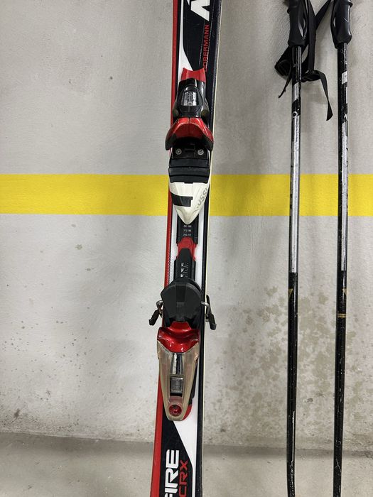 Продавам ски и щеки размер 152