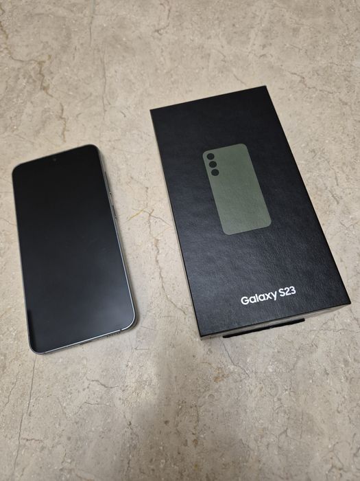 Vand Samsung S23 256GB impecabil la cutie