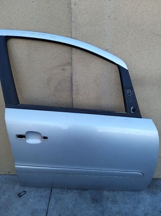 Usa portiera dreapta fata opel zafira b