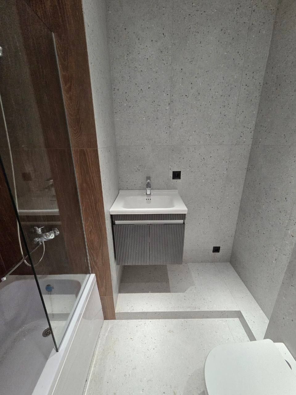 ПРОДАЁТСЯКВАРТИРА в ЖК "Modera Towers" 1/8/24
Видом на Mirabad Avenue