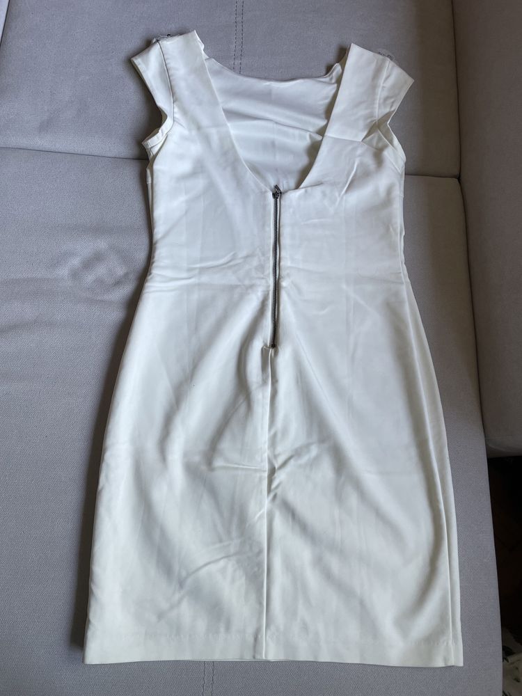 Бяла къса рокля Zara