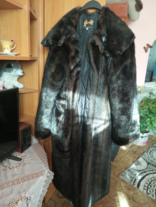 Blană naturală lungă – mărimea XXL – stare foarte bună