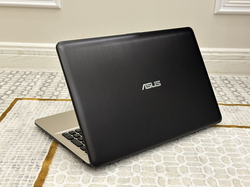 Ноутбук ASUS Vivobook i3 / SSD 256GB / GT 920M для работы и офиса!