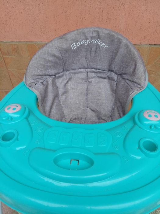 Premergător copii , reglabil pe înălțime , folosit foarte puțin