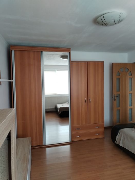 Vând apartament cu o camera