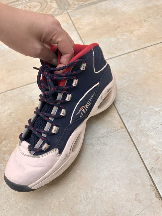 Продам кроссовки