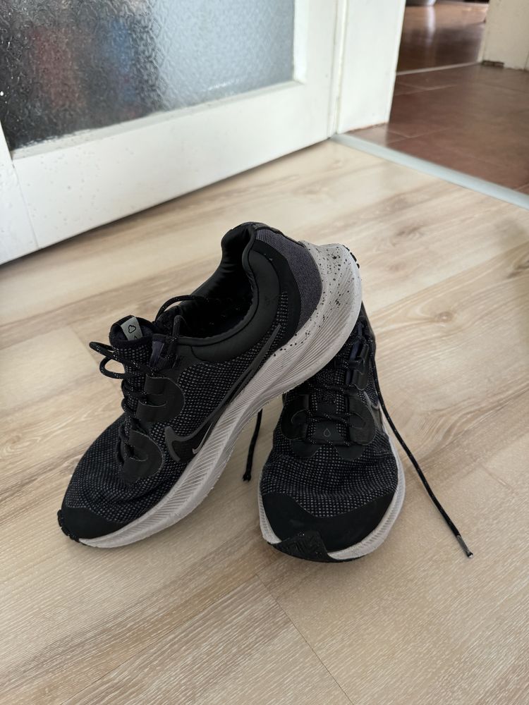 Nike Zoom Winflo 8 Shield DC3727-001. Размер 42.5