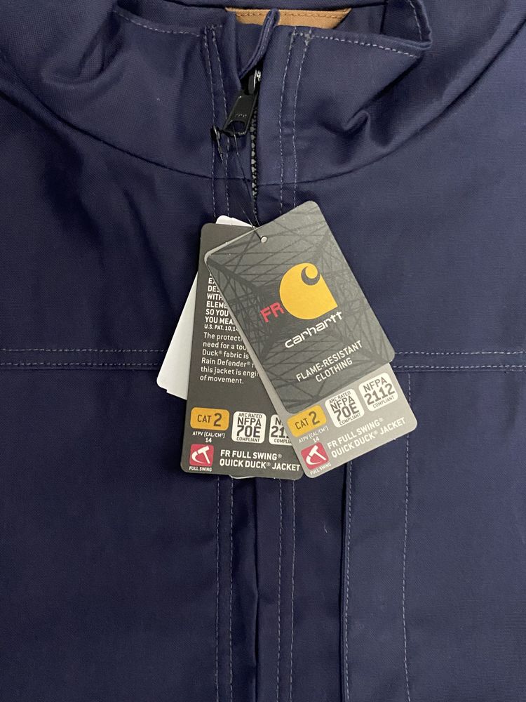 Jacheta carhartt noua cu eticheta