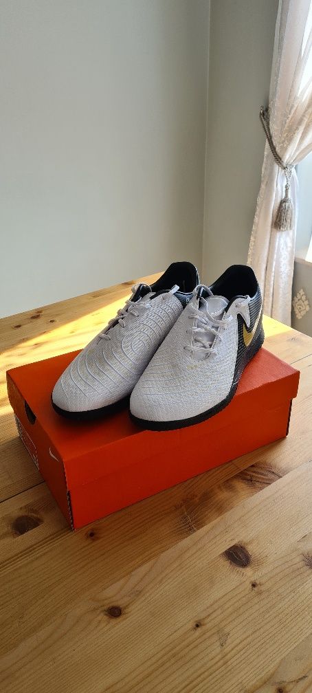Ghete Nike Phantom GX II Academy IC sală