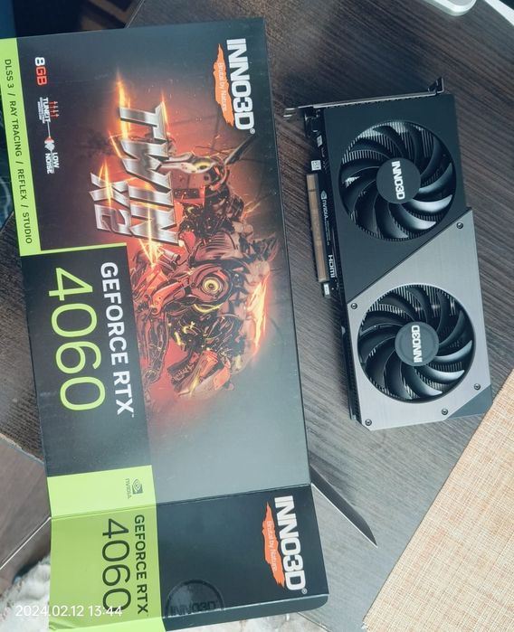 Видеокарту продам