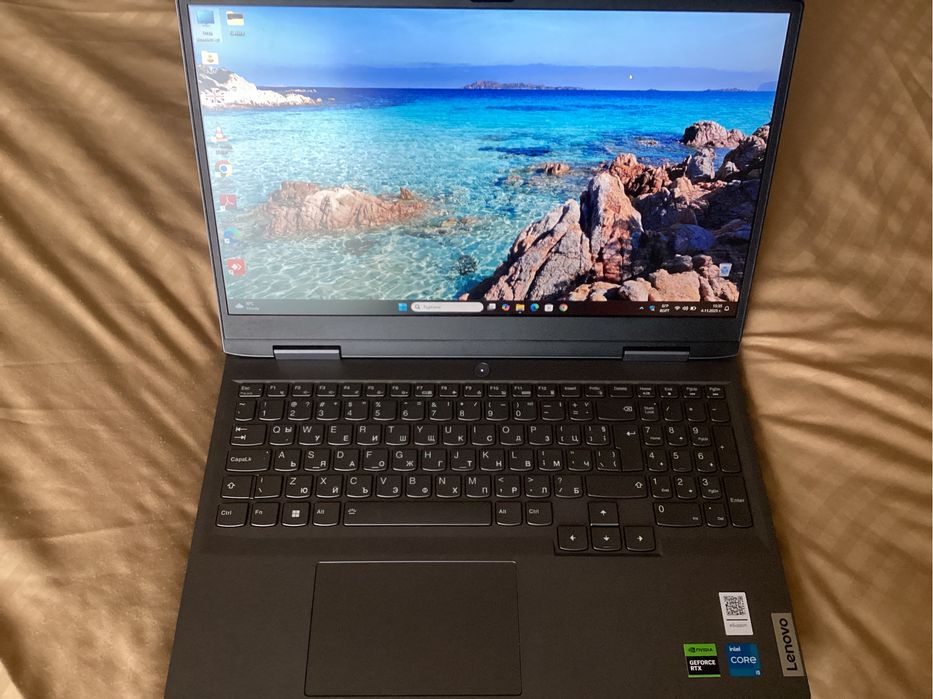 Лаптоп Lenovo LOQ 15IRH8