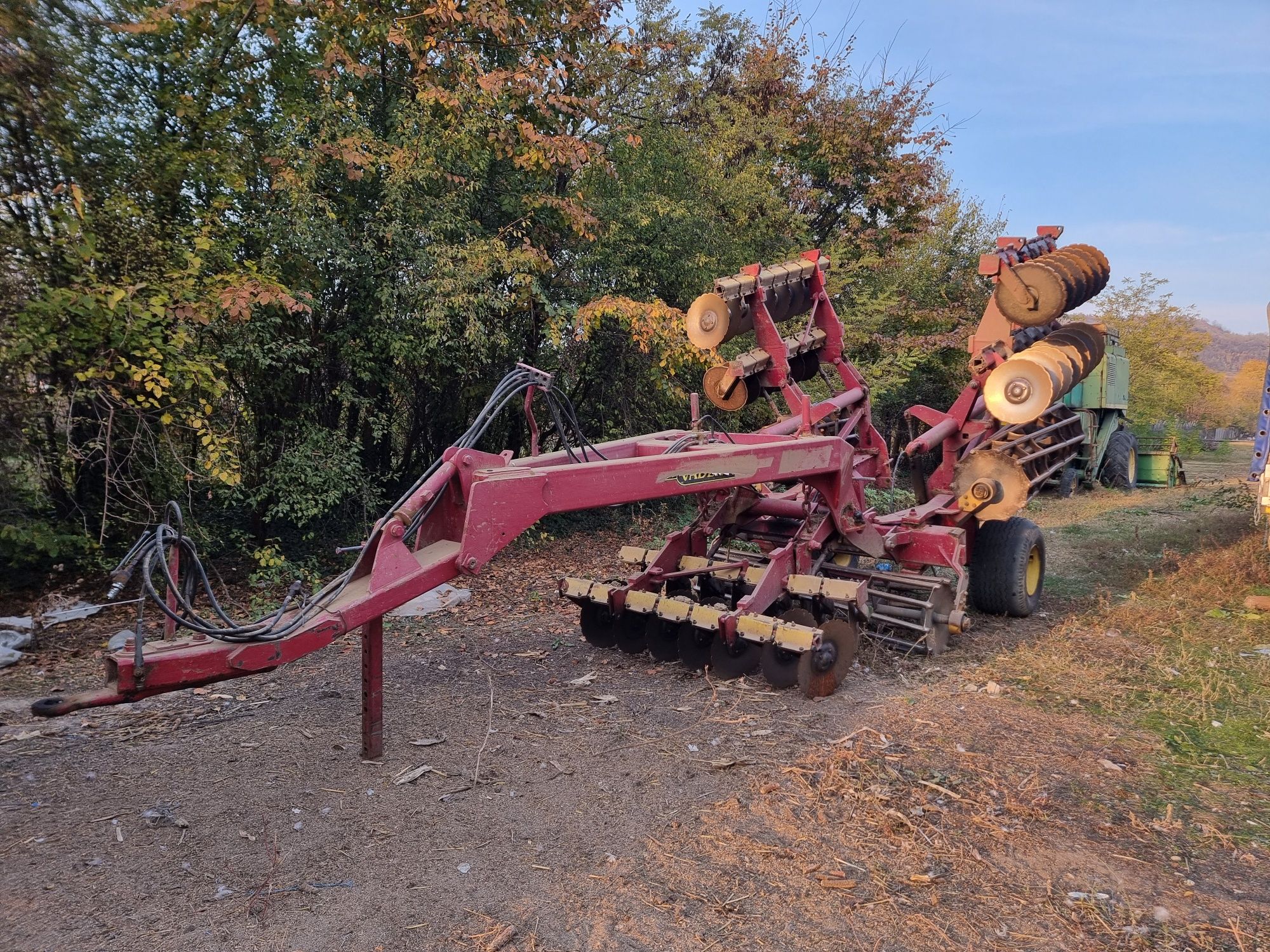TRACTOR CASE MX 180 SI DISC  Vaderstad carrier 500 și mat Craiova 3.2